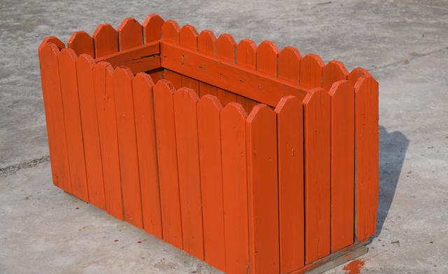 水性漆對公司公園花箱改造過程 代理商廠家 水性漆對公司公園花箱改造過程 代理商廠家